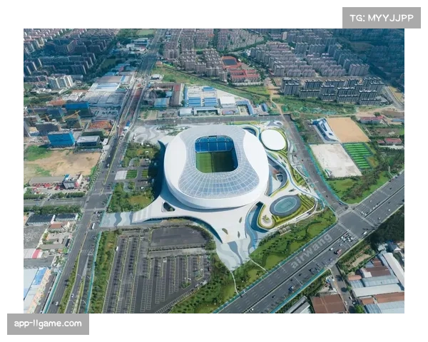 青岛青春足球场完成草皮整体更换,通过联赛准入检测 青岛青春足球场完成草皮整体更换,通过联赛准入检测